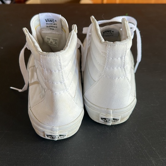 Vans - Picture 6 of 6